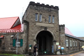 �j�b�J�E���X�L�[�]�s