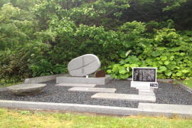 �Ìy�˕����̋L�O��E�t��